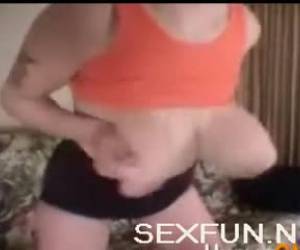 Ahora veremos lo que esa mujer tiene tetas cachetadas increíble, no es de extrañar que sean tetas tiene fixen agradable whiteh tetas de la aleta para mama ampliación